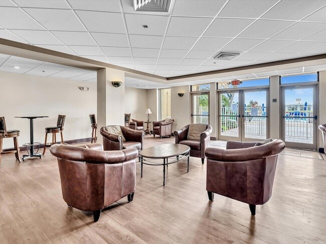 Building Photo - 9470 Poinciana Pl