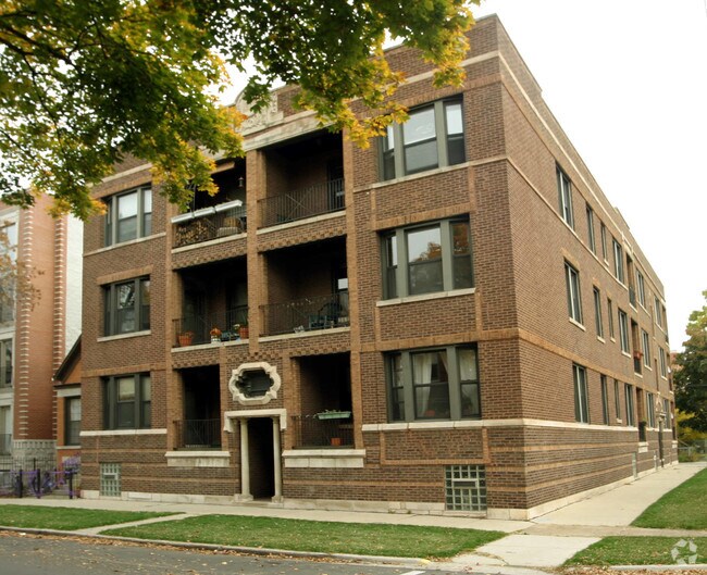 Primary Photo - 935-937 N Leavitt St