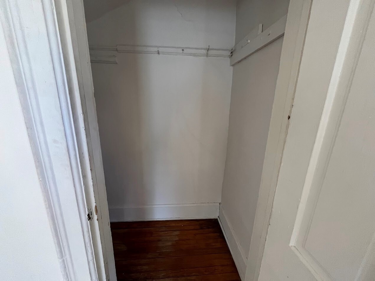 Building Photo - 406 W Mifflin St