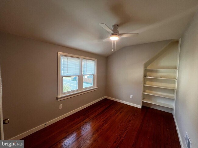 Building Photo - 770 S Lincoln St