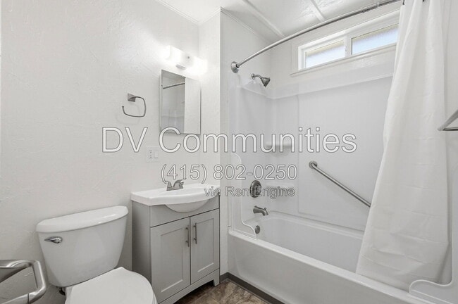 Building Photo - 47793 Harris St