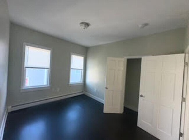 Building Photo - 51 Arlington St