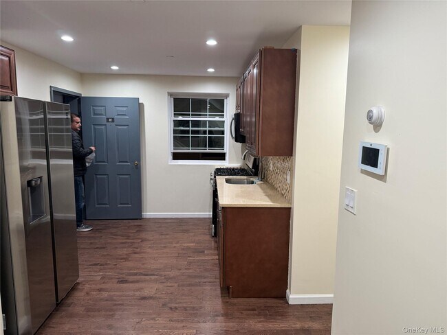 Building Photo - 30-03 73rd St