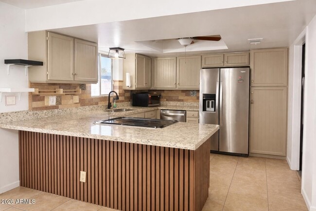 Building Photo - 3838 W Dailey St