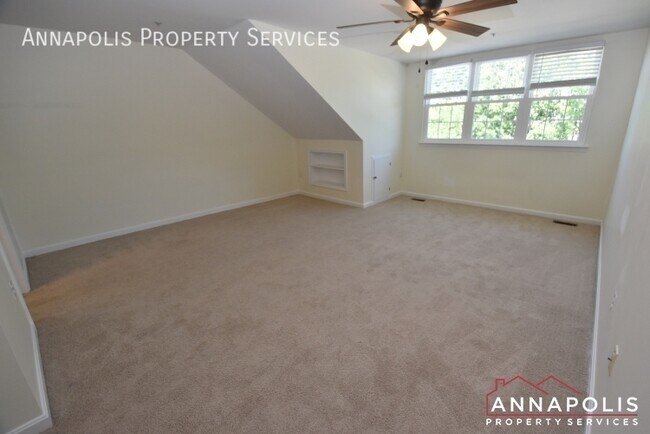 Building Photo - 8725 Spring Brook Way