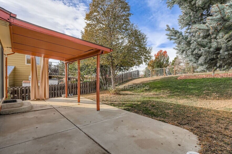 Building Photo - 7421 Harlan Way