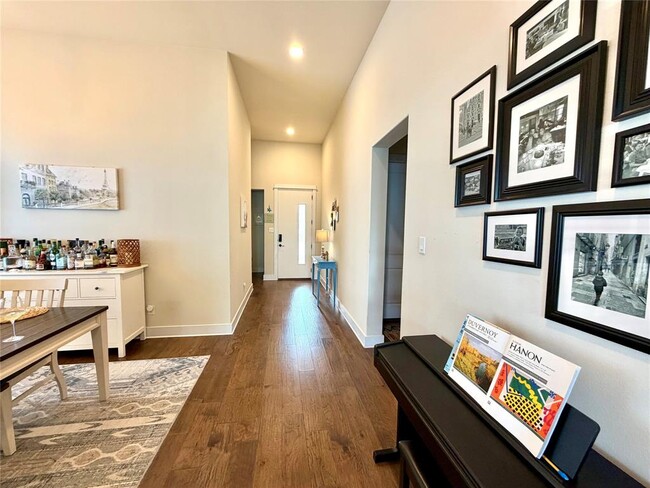 Building Photo - 13701 Ronald Reagan Blvd