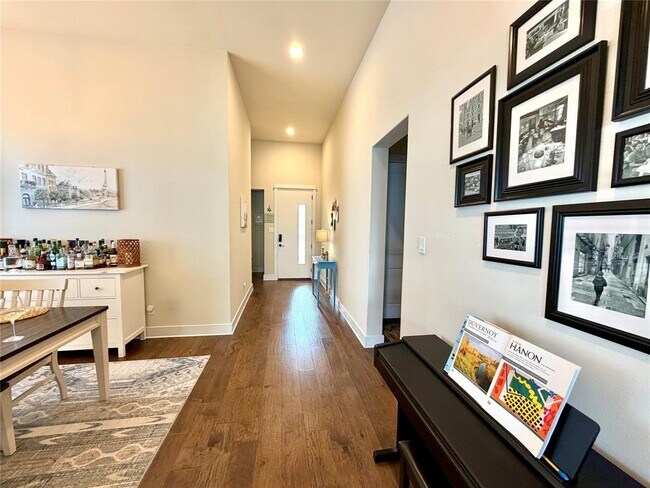 Building Photo - 13701 Ronald W Reagan Blvd