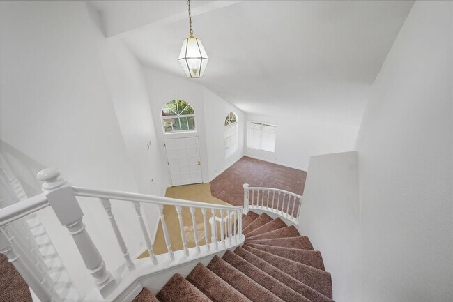 Building Photo - SPACIOUS 4 BEDROOM, 3 BATH HOME WITH 3-CAR GARAGE!