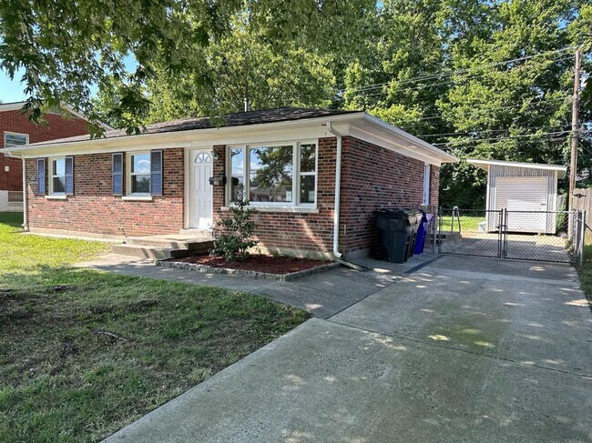 Building Photo - 348 Hermitage Dr