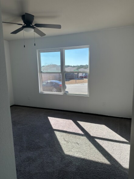 Building Photo - 4448 Olympic Dr