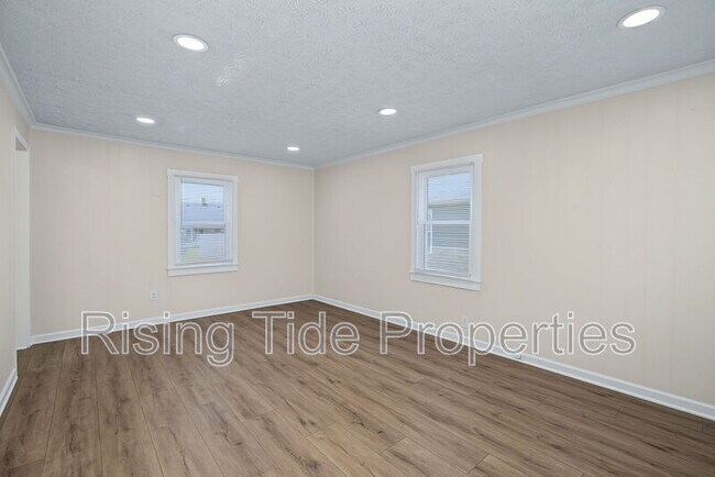 Building Photo - 1607 Montgomery Ave