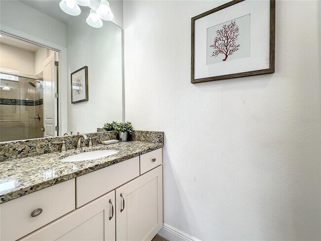 Building Photo - 760 Golden Bear Dr