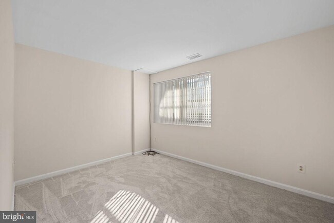 Building Photo - 14111 Autumn Cir