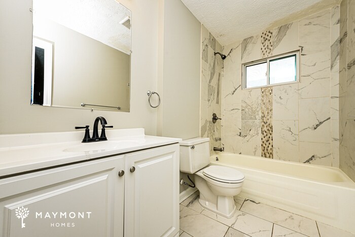 Building Photo - 620 Crestmont Ct