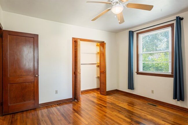 Building Photo - 1605 Akridge Dr