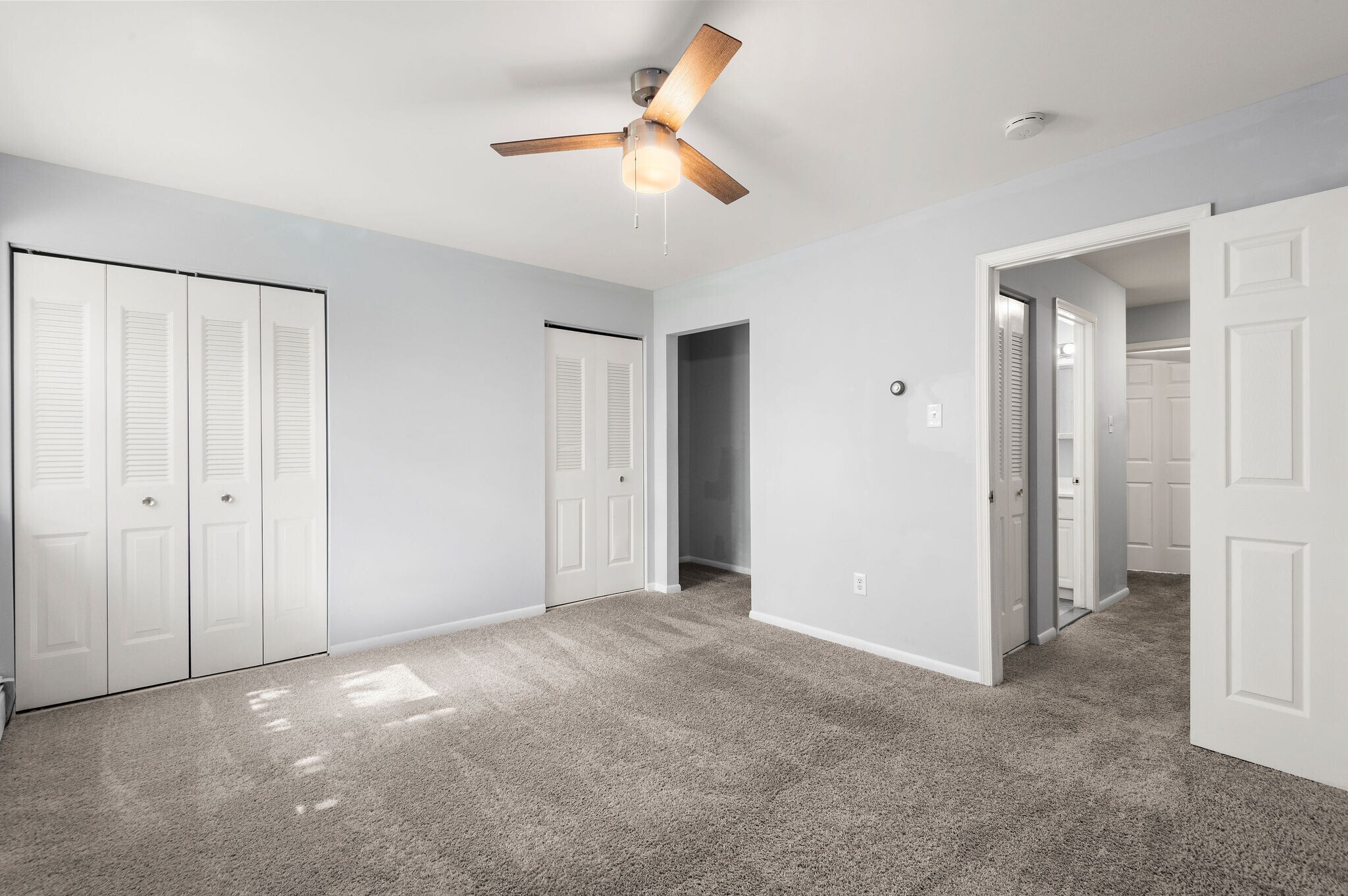 Building Photo - 1705 Walnut Ridge Est