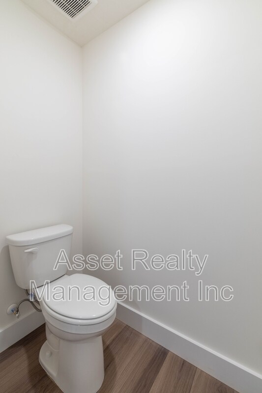 Building Photo - 5163 Runnerstone Rd