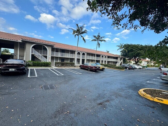 Building Photo - 11207 Royal Palm Blvd