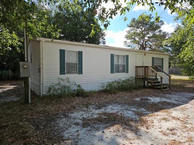 Building Photo - 2494 Salamanca St