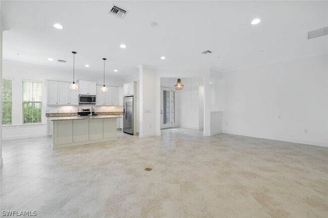 Building Photo - 6549 Dominica Dr