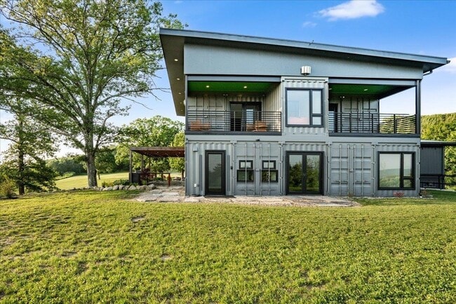 Building Photo - 398 Scofield Mountain Rd