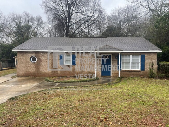 Primary Photo - Solid Brick Four Bedroom in Warner Robins