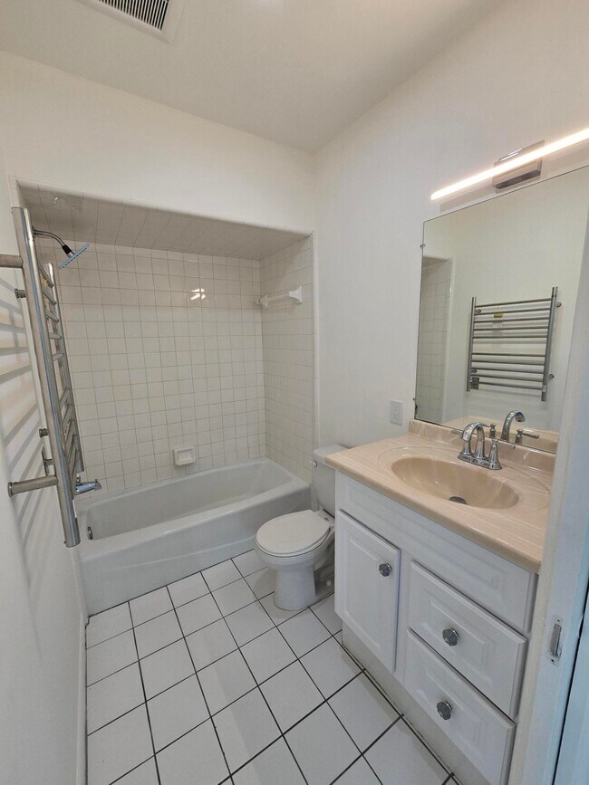 Building Photo - 3720 Morton Ave