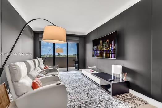 Building Photo - 151 Crandon Blvd