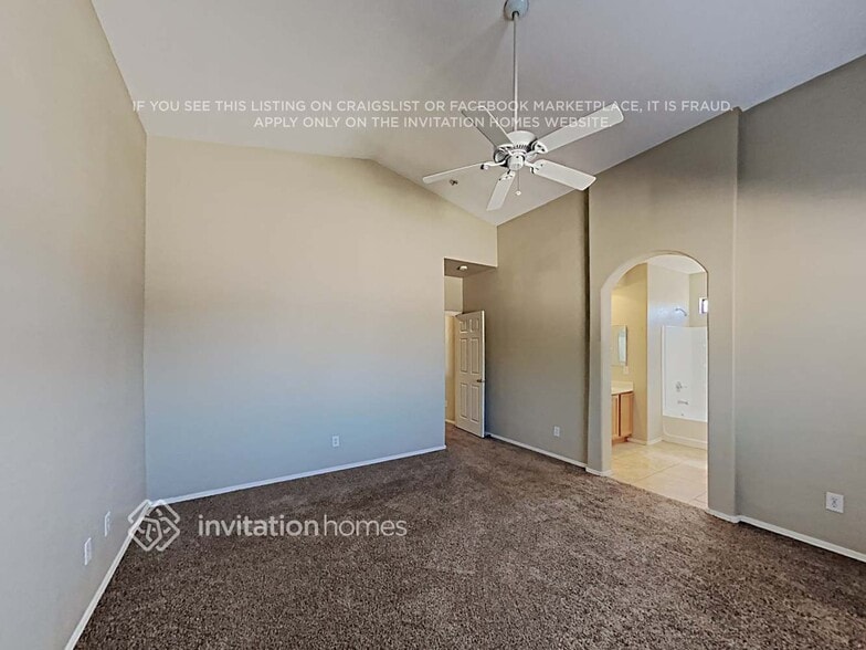 Building Photo - 6308 S 26th Dr