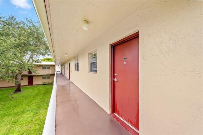 Building Photo - 7173 Orange Dr