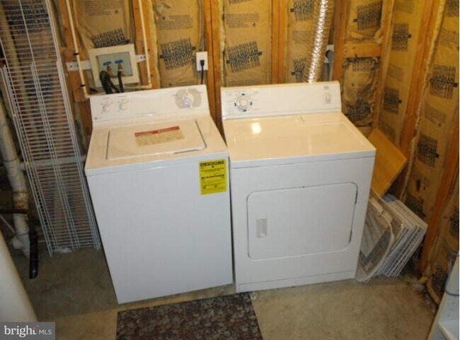 Building Photo - 13014 Shamrock Glen Dr