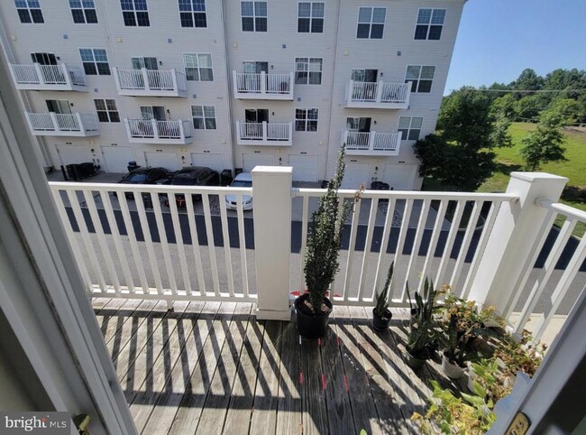 Building Photo - 17026 Beveridge Dr
