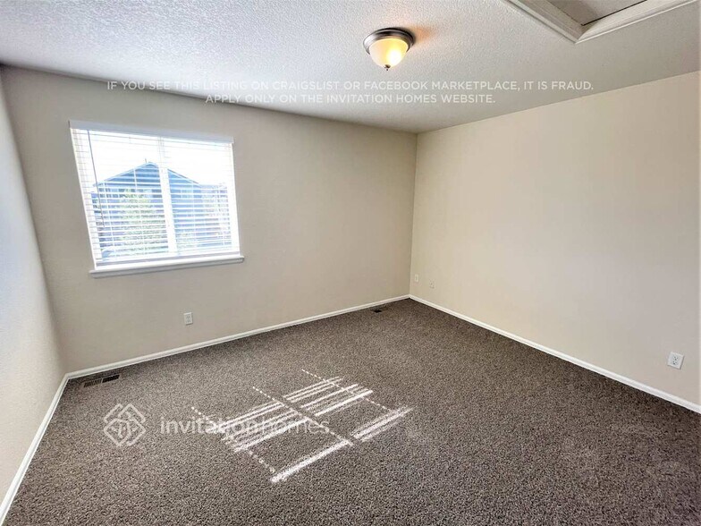 Building Photo - 9848 Kenton Cir