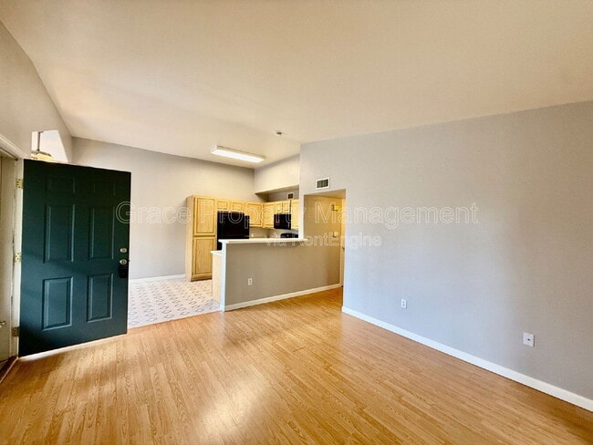 Building Photo - 1146 Opal St