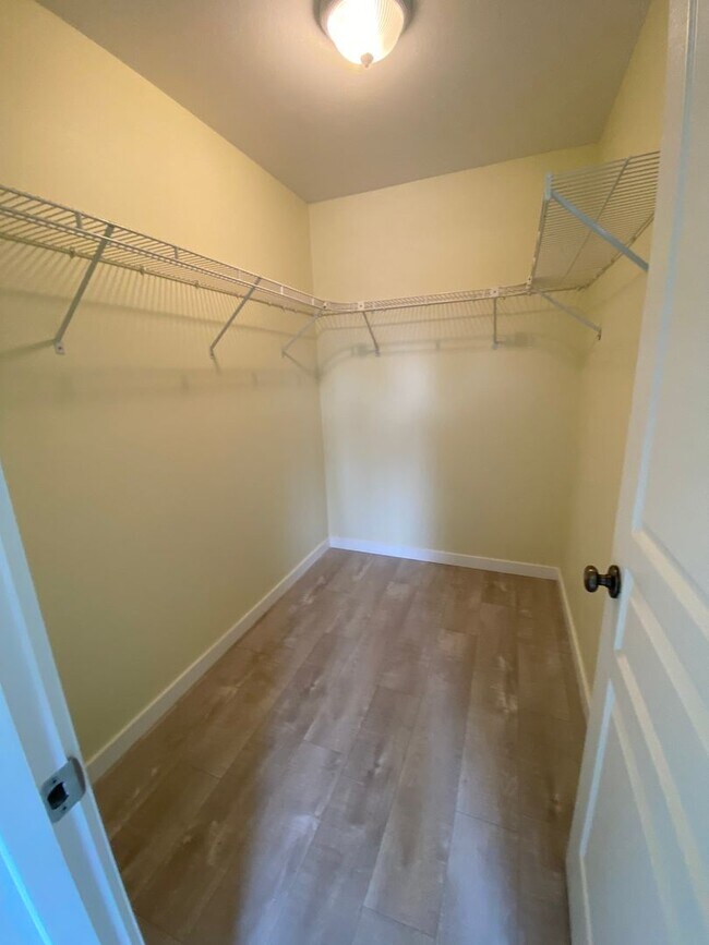 Building Photo - lot165