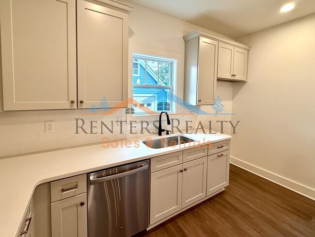 Building Photo - Charming Newer Construction Home with Garage & Fenced Yard