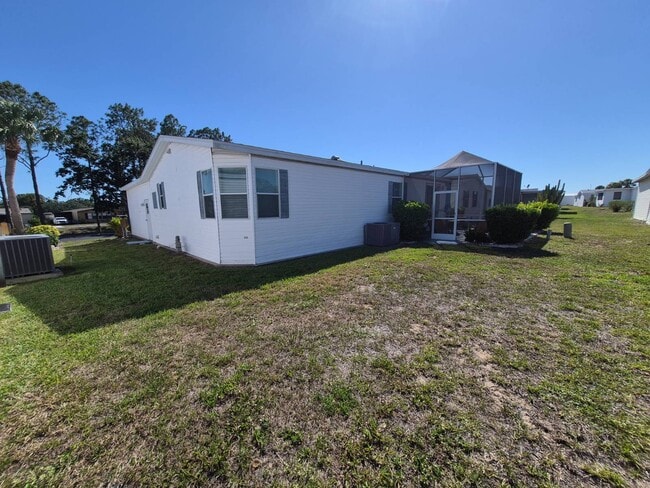 Building Photo - 2113 Sawgrass Ln