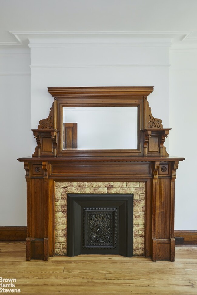 Building Photo - Park Slope Triplex Brownstone Rental