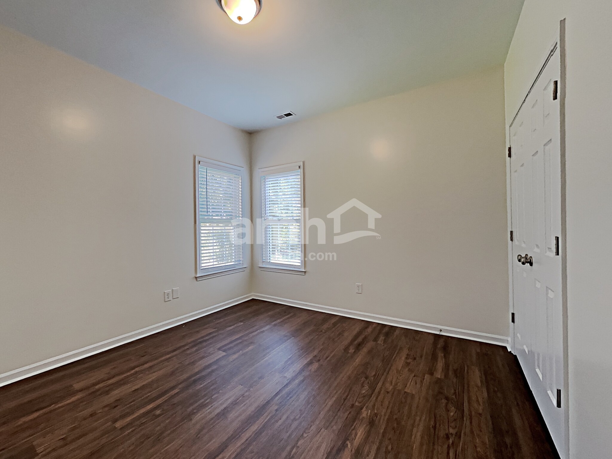 Building Photo - 1140 Boxelder Ln