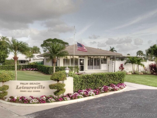 Building Photo - 1801 Ocean Dr