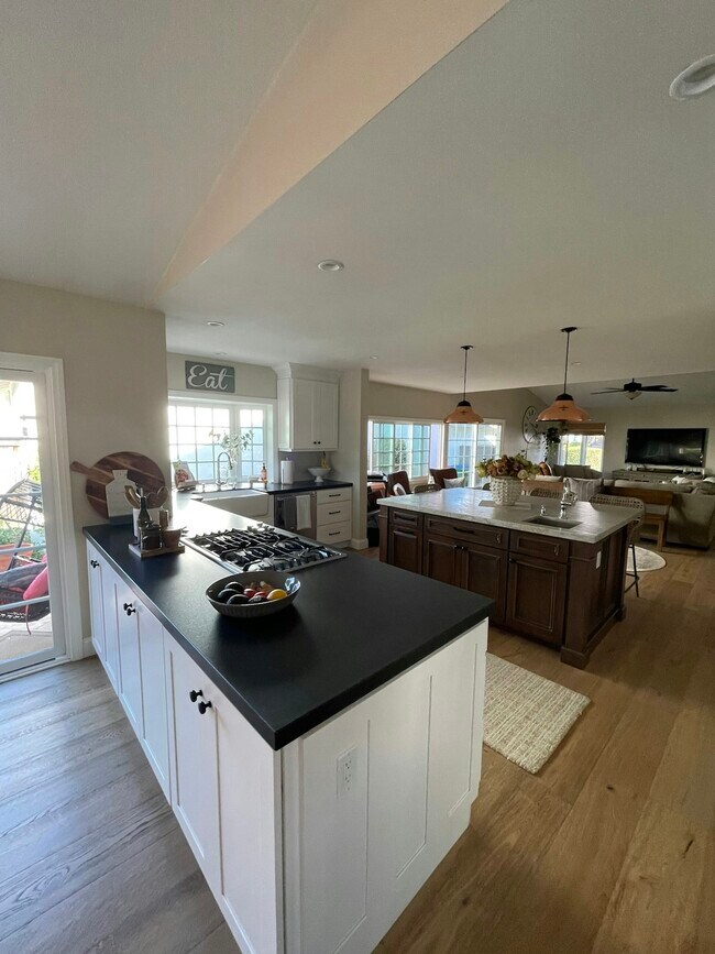 Building Photo - 48 Red Rock