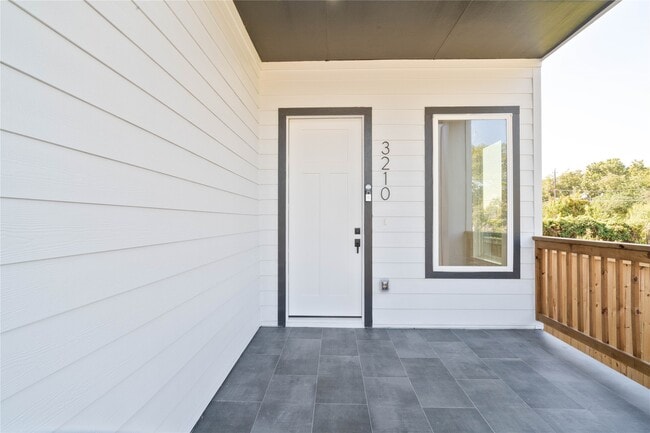 Building Photo - 3212 Retta St