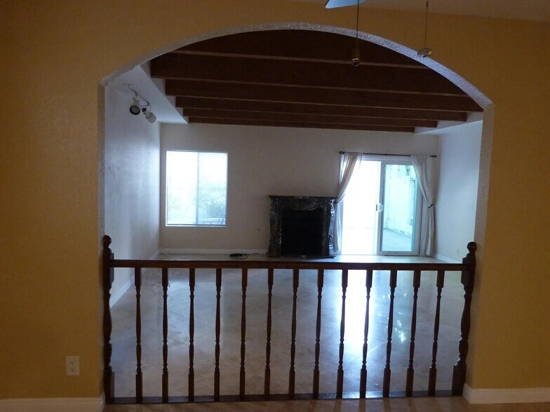 Building Photo - 1617 Morgan Ln
