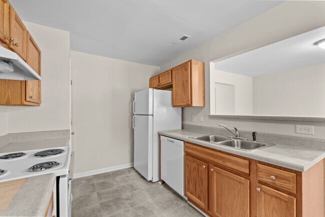 Building Photo - Charming 3-Bed 3.5-Bath Near Campbell University