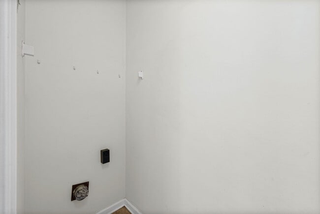 Building Photo - 3269 Tabby Dr