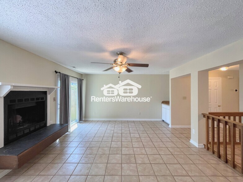 Building Photo - 1541 Sword Dancer Dr