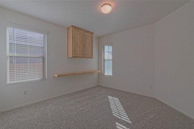 Building Photo - 505 Greatest Gift Wy