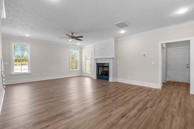 Building Photo - 721 Ronaldsay Rd