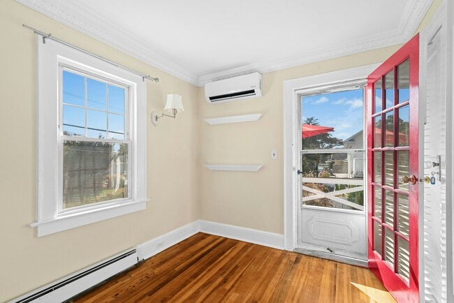 Building Photo - 2630 Boston Post Rd